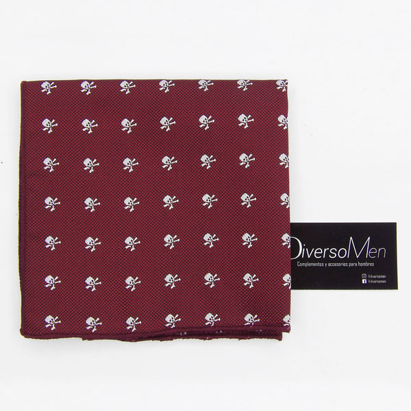Pañuelo burdeos con calaveras piratas blancas - DiversoMen