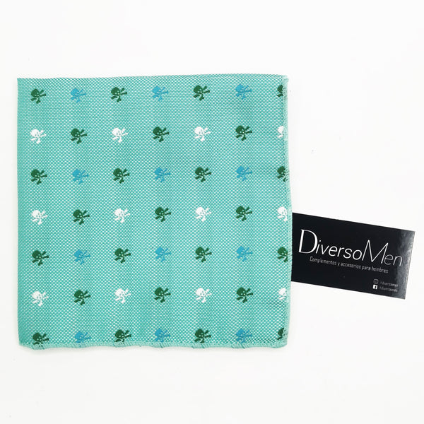 Pañuelo verde agua con calaveras piratas celestes y verdes - DiversoMen